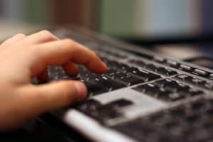 Of course French employees will still answer email after 6PM. Are you kidding me?