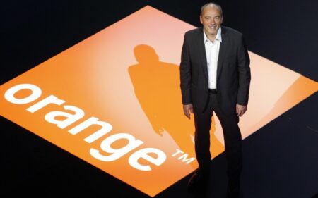 Orange fights back competition to hit solid 2014 targets