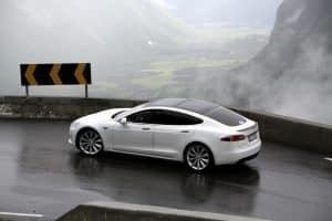 tesla-models-record-autonomie