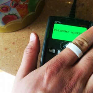 ces-2018-bague-connectee-francaise