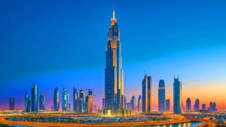 « Plus grand que tout ce que l’humanité a construit » : l’Arabie saoudite dévoile le Mukaab, colosse architectural terrifiant et spectaculaire