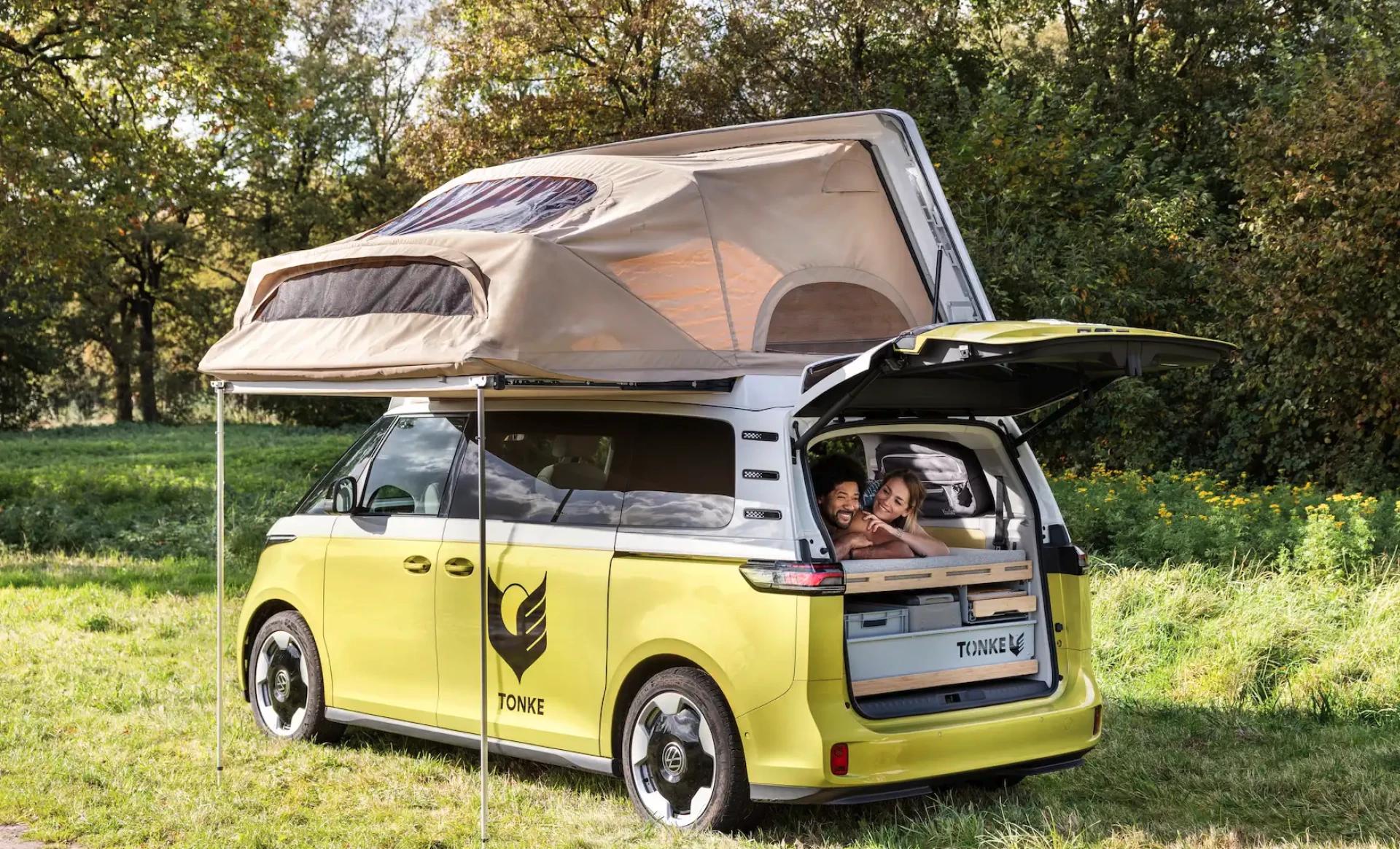 The Tonke roof allows four adults to sleep inside the same VW ID. Buzz van, with an offset arrangement instead of being directly one on top of the other like a typical wedge pop-top.