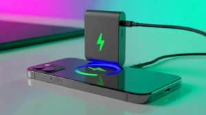 Illustration of iPhone 17's fast-charging technology with the new Apple Dynamic charger.