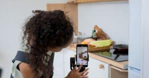 social media smartphone content creator