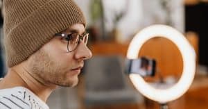 social media smartphone content creator