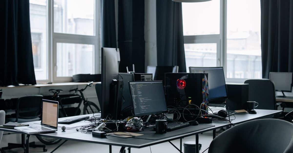Coming up for Air – Internet Addiction technology startup office