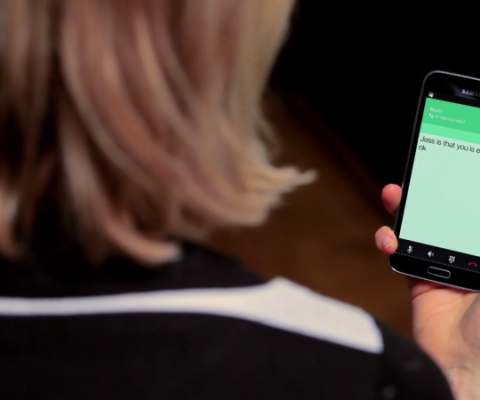 RogerVoice’s real-time voice-to-text phone call application for the deaf