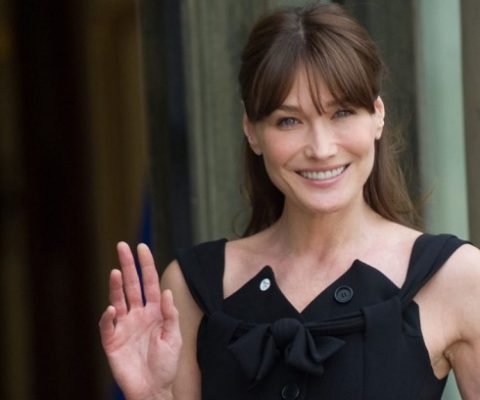 Carla Bruni in hot water over 400K€ in presidential funds spent on a single web site