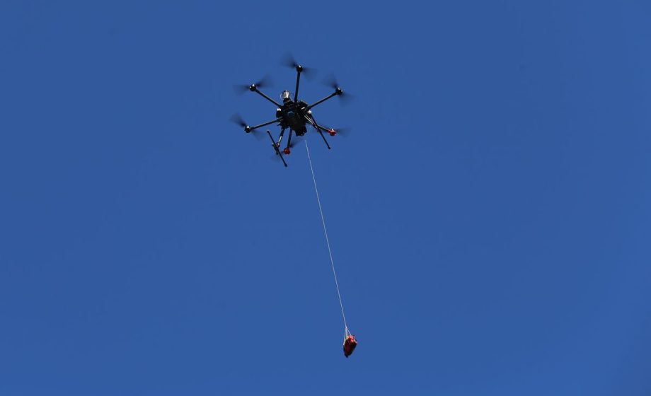 Un drone de secours aide à sauver un homme victime d’un arrêt cardiaque