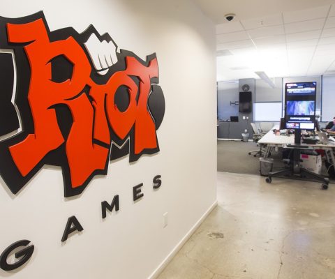 Harcèlement sexuel : dépôt de plainte contre le PDG de Riot Games