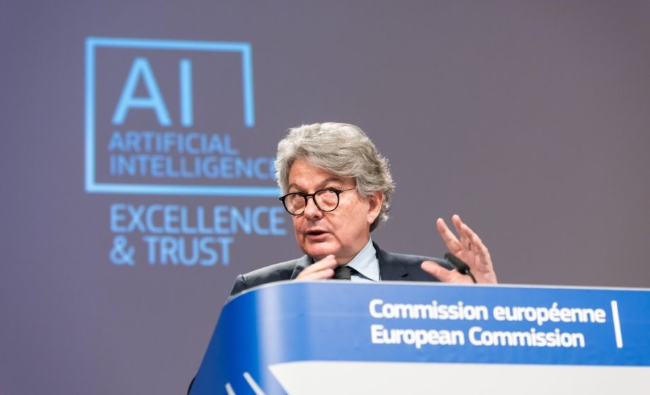 <em>La loi sur l’IA de l’Union européenne, une réponse aux craintes nées de ChatGPT ?</em>