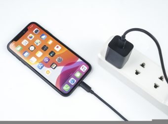<strong>Why EU plans to make common charger mandatory for Apple iPhones and other devices</strong>