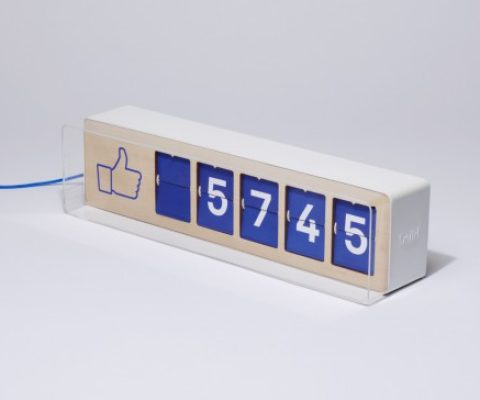 LeCamping’s Smiirl launches Fliike, a real-time Facebook Counter for Brick & Mortar stores