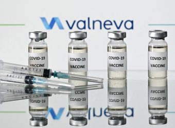 Vaccin : snobé par l’Union européenne, Valneva se tourne vers les USA